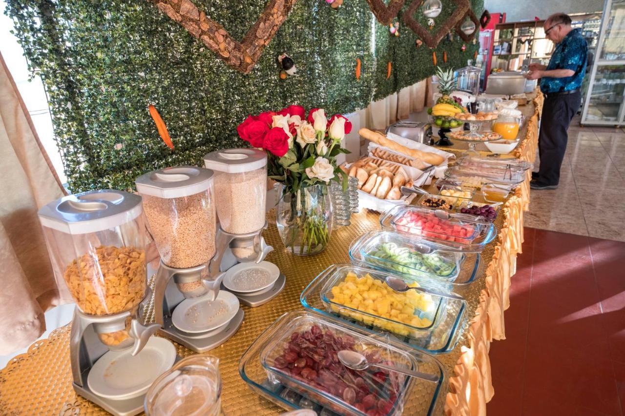 Tikary Hotel 3*